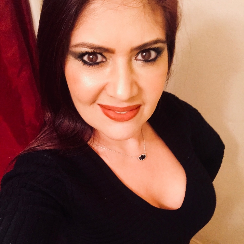 Meet your Posher, Sandra